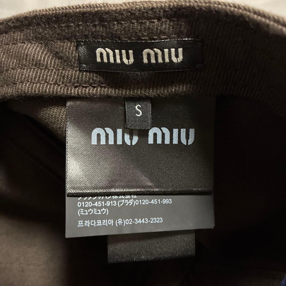 miumiu ベースボールキャップ