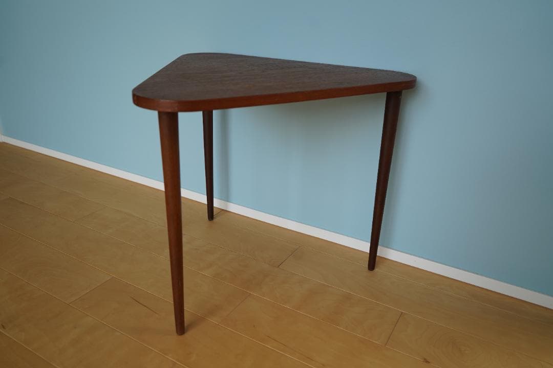 デンマーク家具木製トライアングルサイドテーブル ブラウン