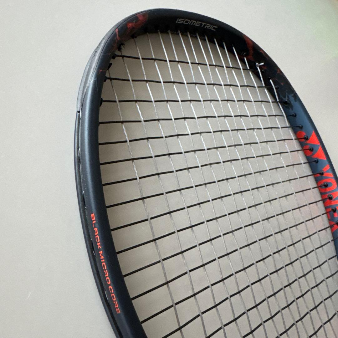Yonex VCORE PRO 100 テニスラケット　大坂なおみモデル