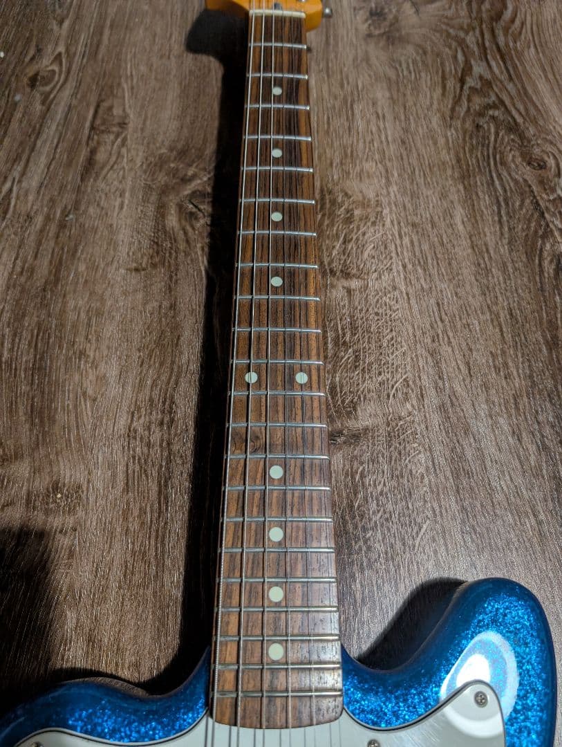 ギター Fender MiJ Ltd Super-Sonic Blue Sparkle