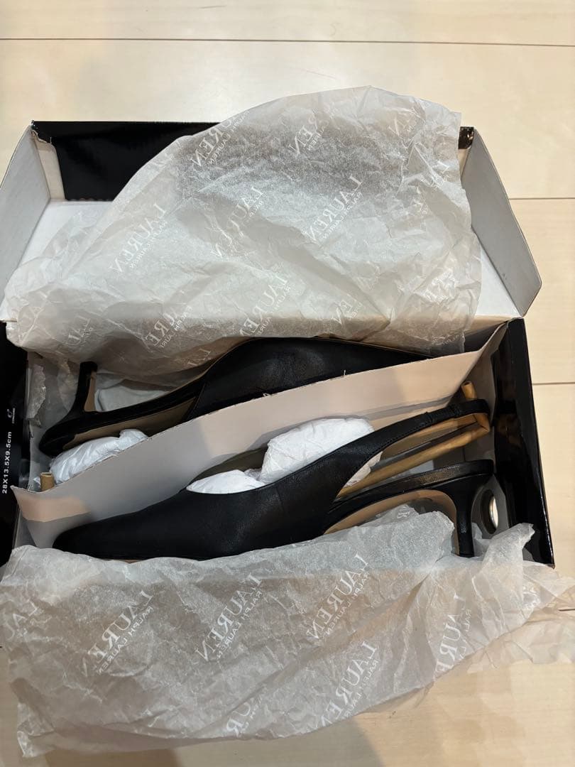 ラルフローレンパンプス美品Lolah バーニッシュド レザー バックストラップ