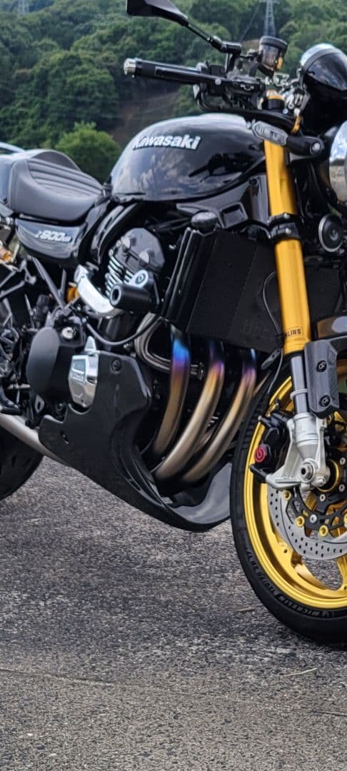 カワサキz900rs 　アーキ綾織りカーボンアンダーカウル
