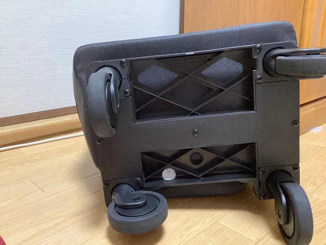 スワニー　キャリーバッグ　ストッパー付き　Mサイズ　超美品