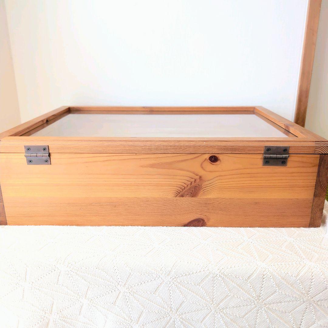 木製アンティークコレクションケース　天板ガラス　白ツマミ　引き出し　大きめサイズ