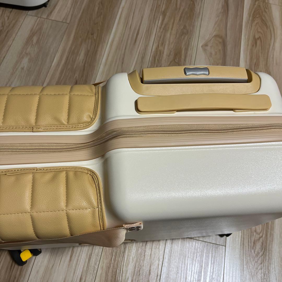 機内持ち込み可　ミニサイズ ベージュ　乗れるキャリーケース
