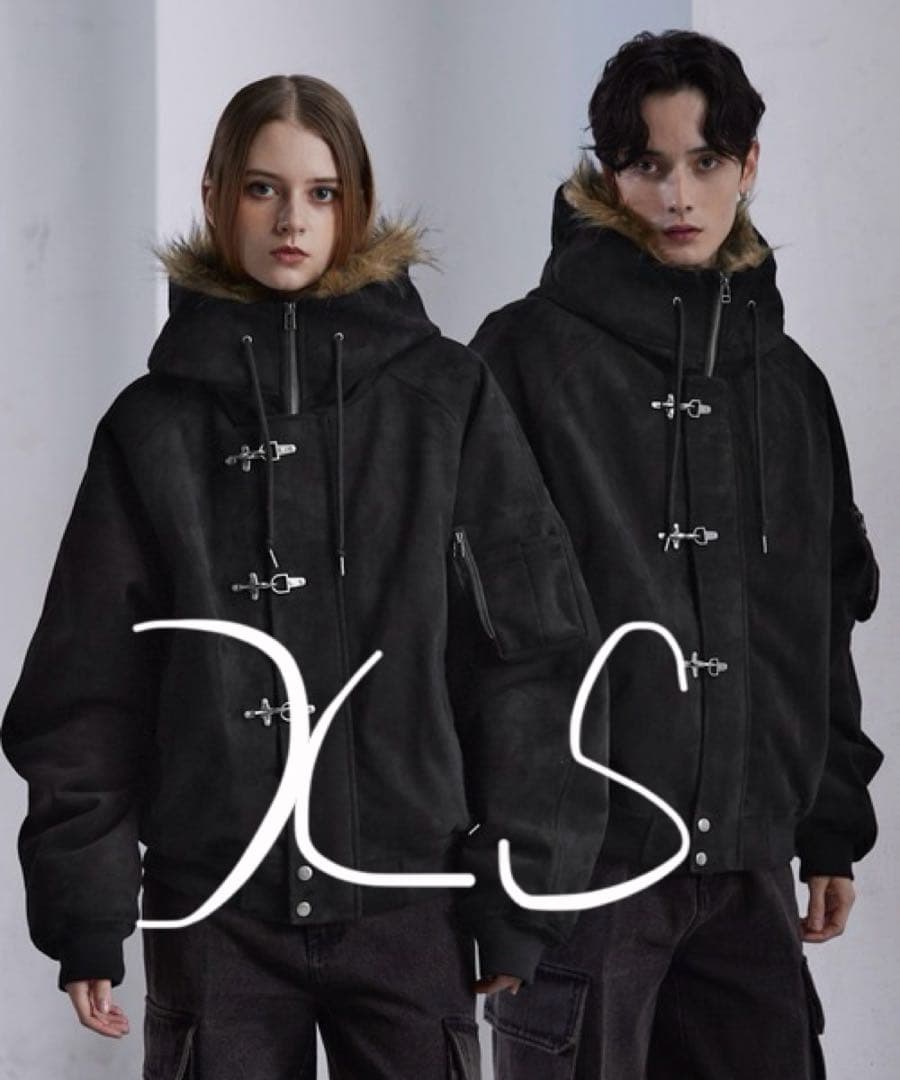 破格‼️CLELの即完売した大人気商品のN2Bになります