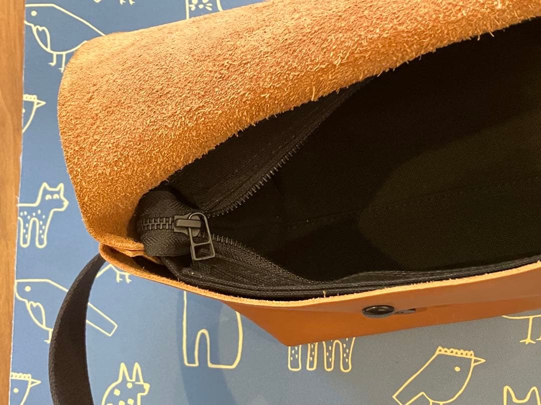 【中古】Uni&co.メッセンジャーバッグ