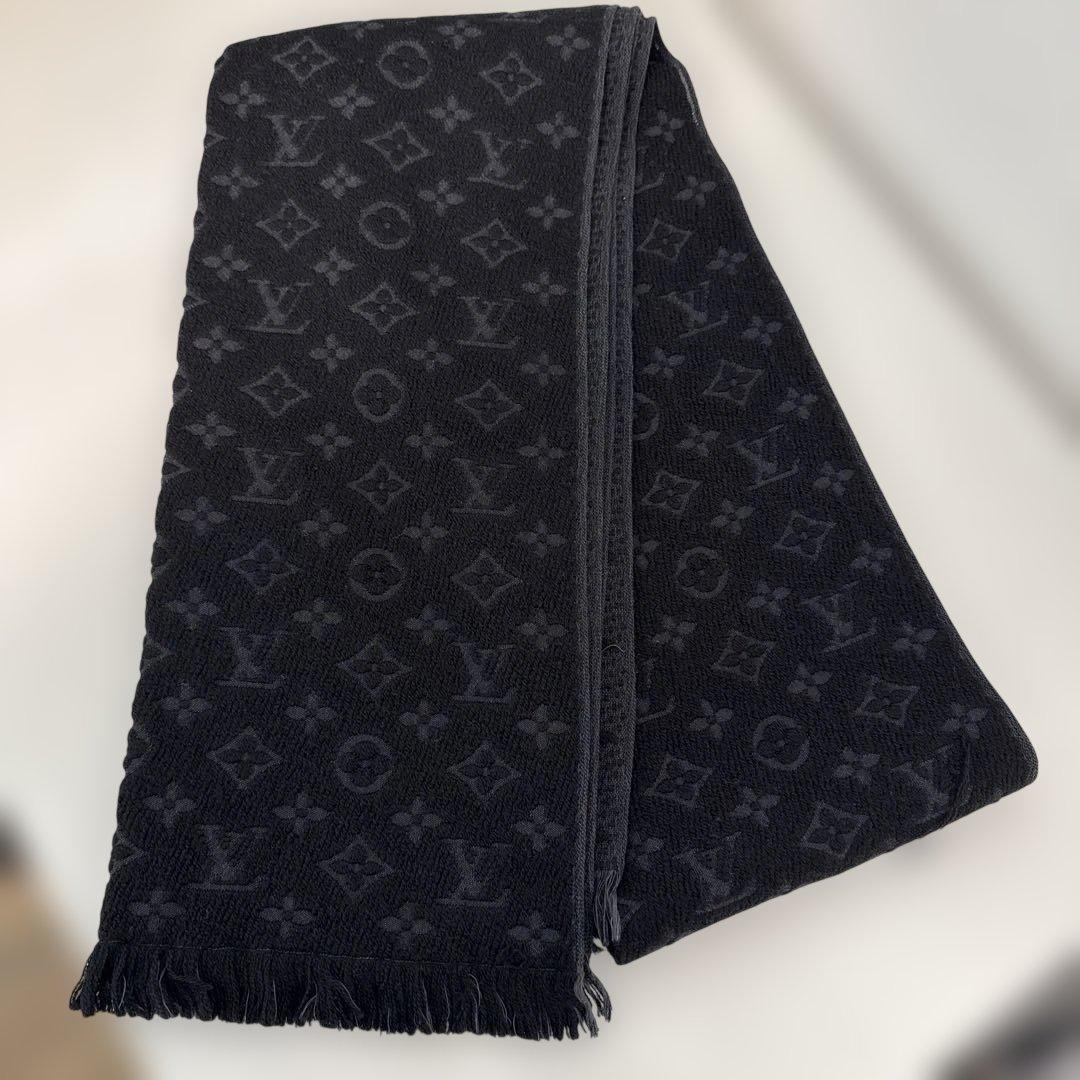 ルイヴィトン　黒色ウールモノグラム　ショップ袋付き