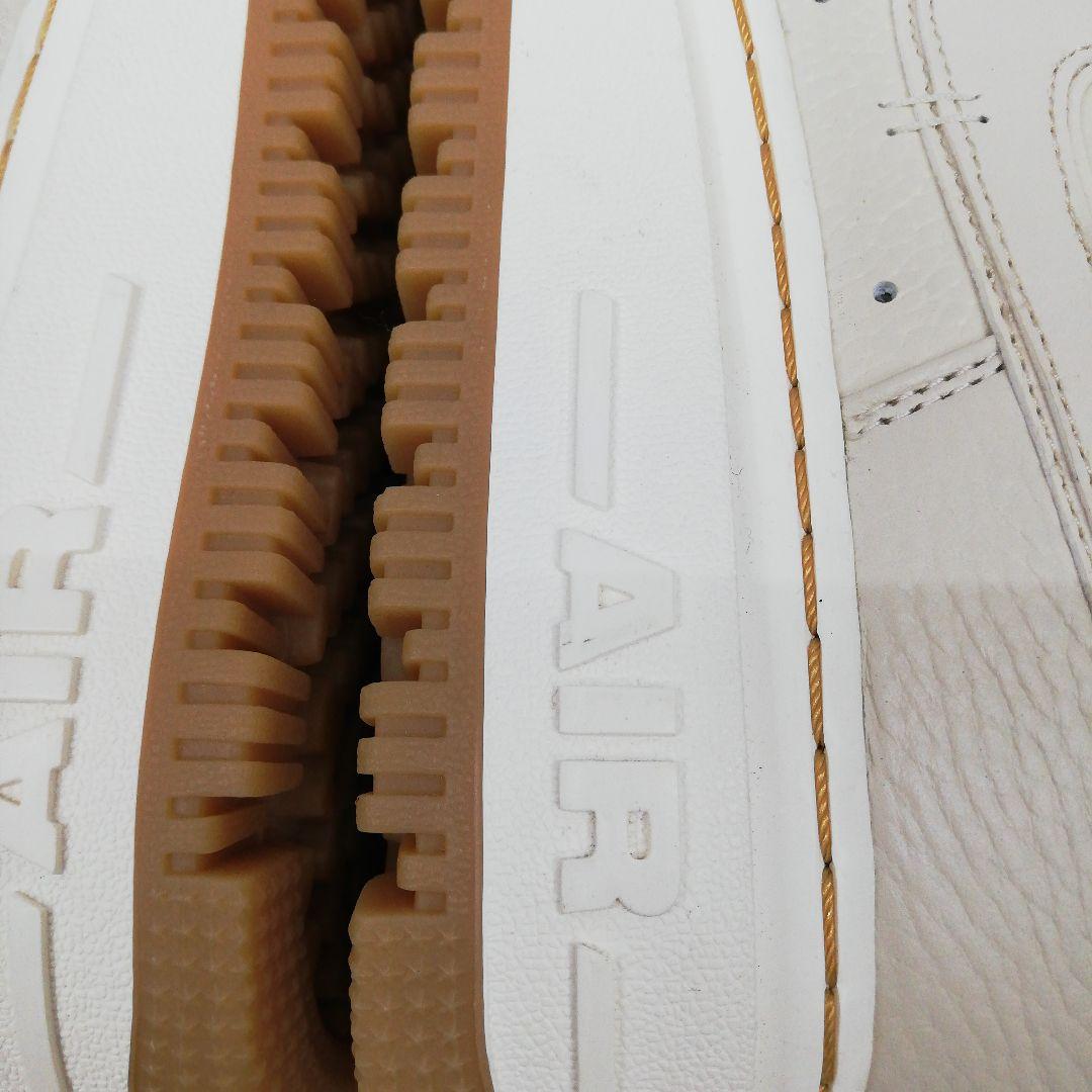 AV2011 NIKE エアフォース 1 Luxe DB4109-200