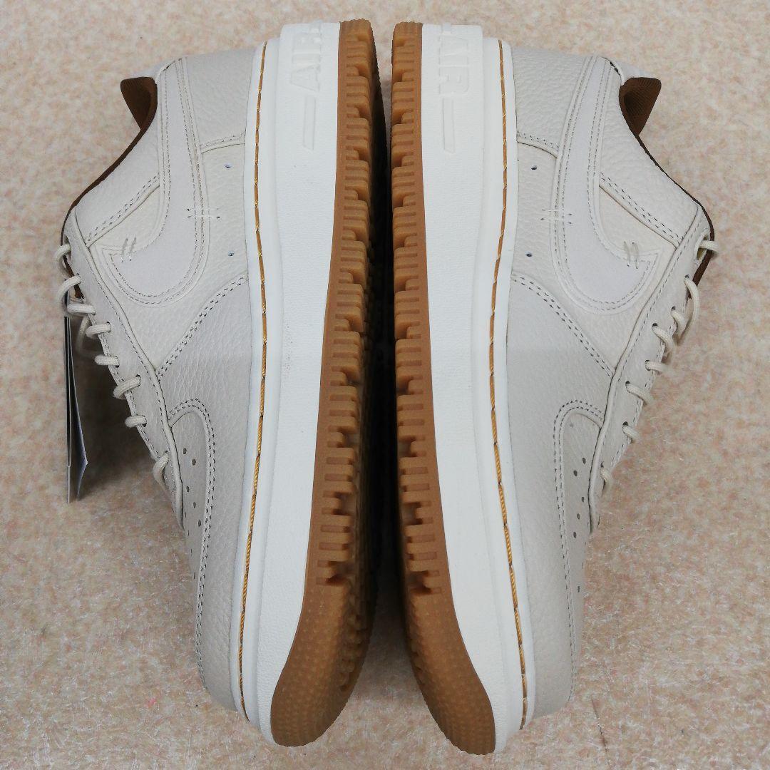 AV2011 NIKE エアフォース 1 Luxe DB4109-200