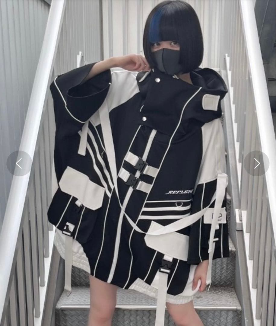 (￣∀￣)『REFLEMレフレム』サイバー切替ハイネックジャージパーカー