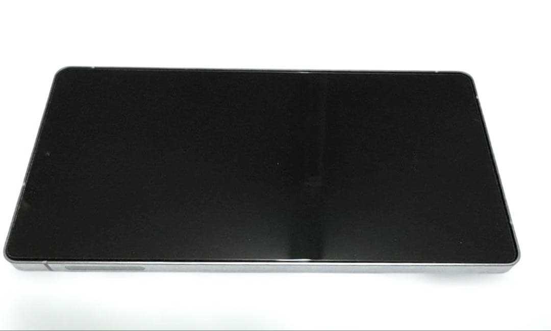 新品に近いSAMSUNG GALAXY SC-25 ULTRA