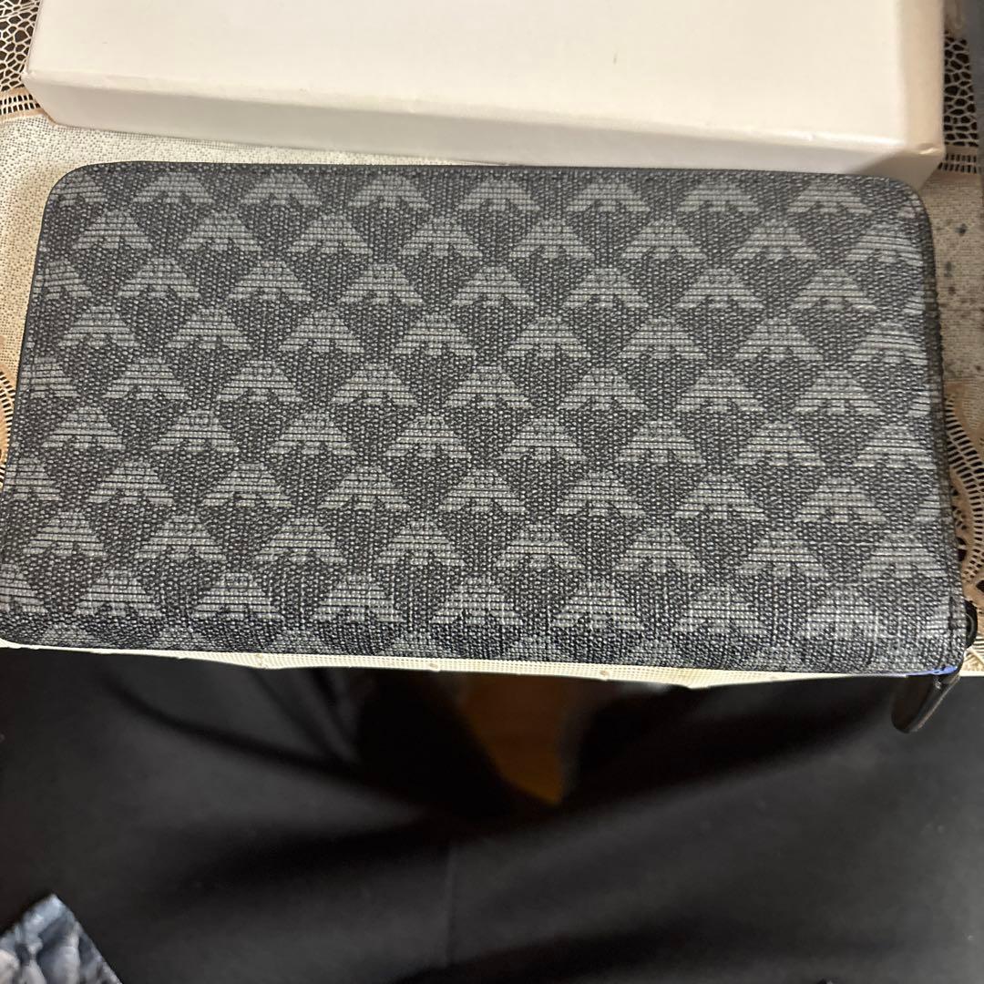 エンポリオアルマーニ長財布新品未使用品