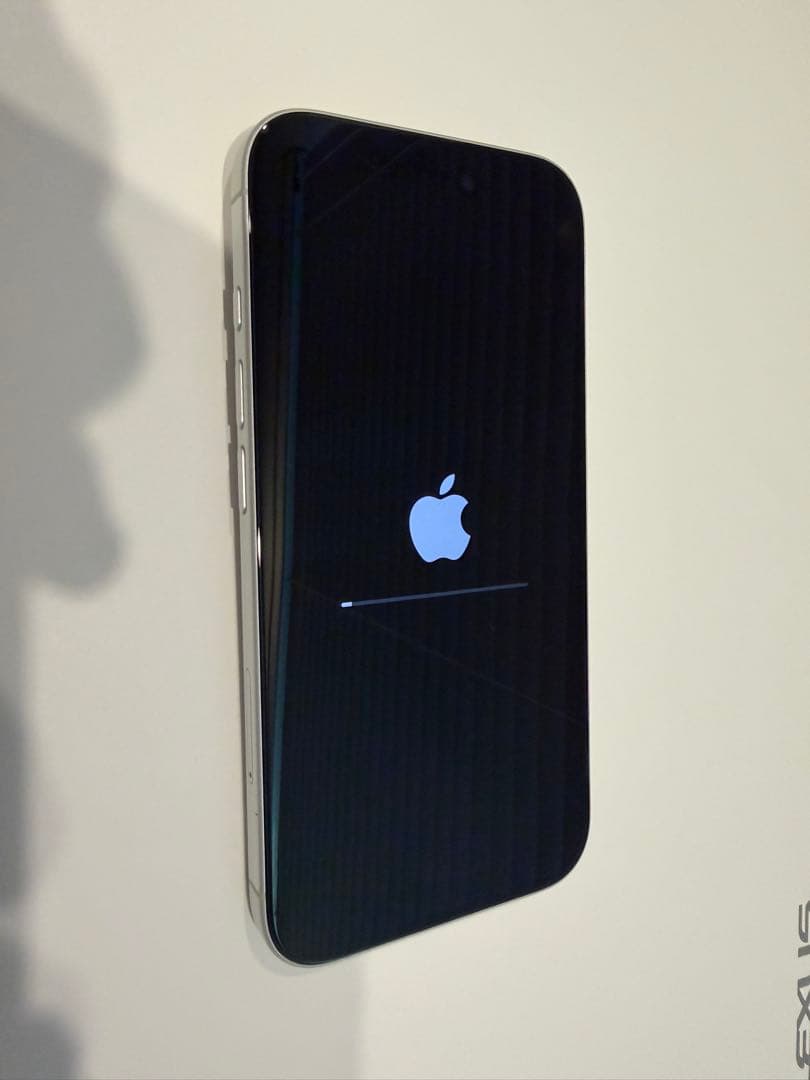 Apple iPhone 16 128GB ホワイト