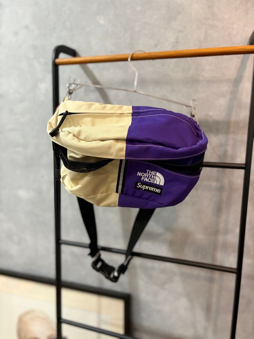 【Supreme × The North Face】ボディバッグ