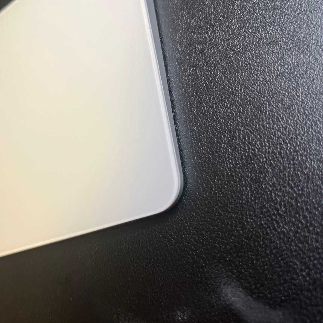 Magic Trackpad ホワイト