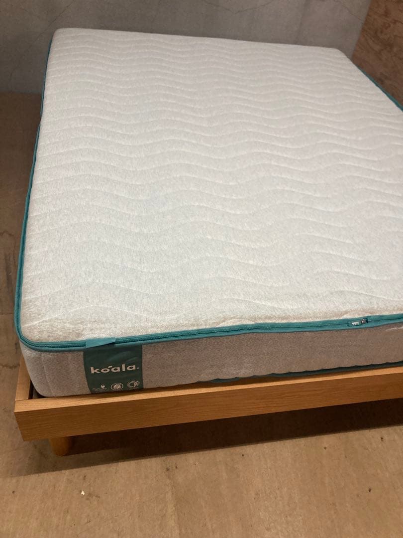 ⑤（在庫処分セール）コアラマットレスPlas プラス【クイーン】