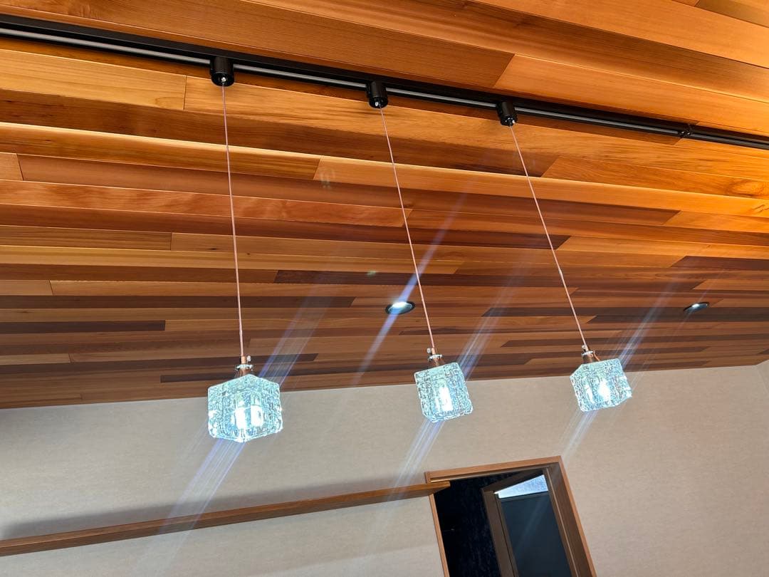 キューブ型ペンダントライト 3つ