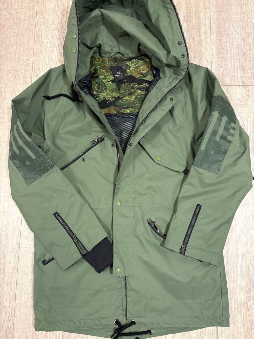 MARQLEEN スノーボードウェア　ジャケット Mサイズ