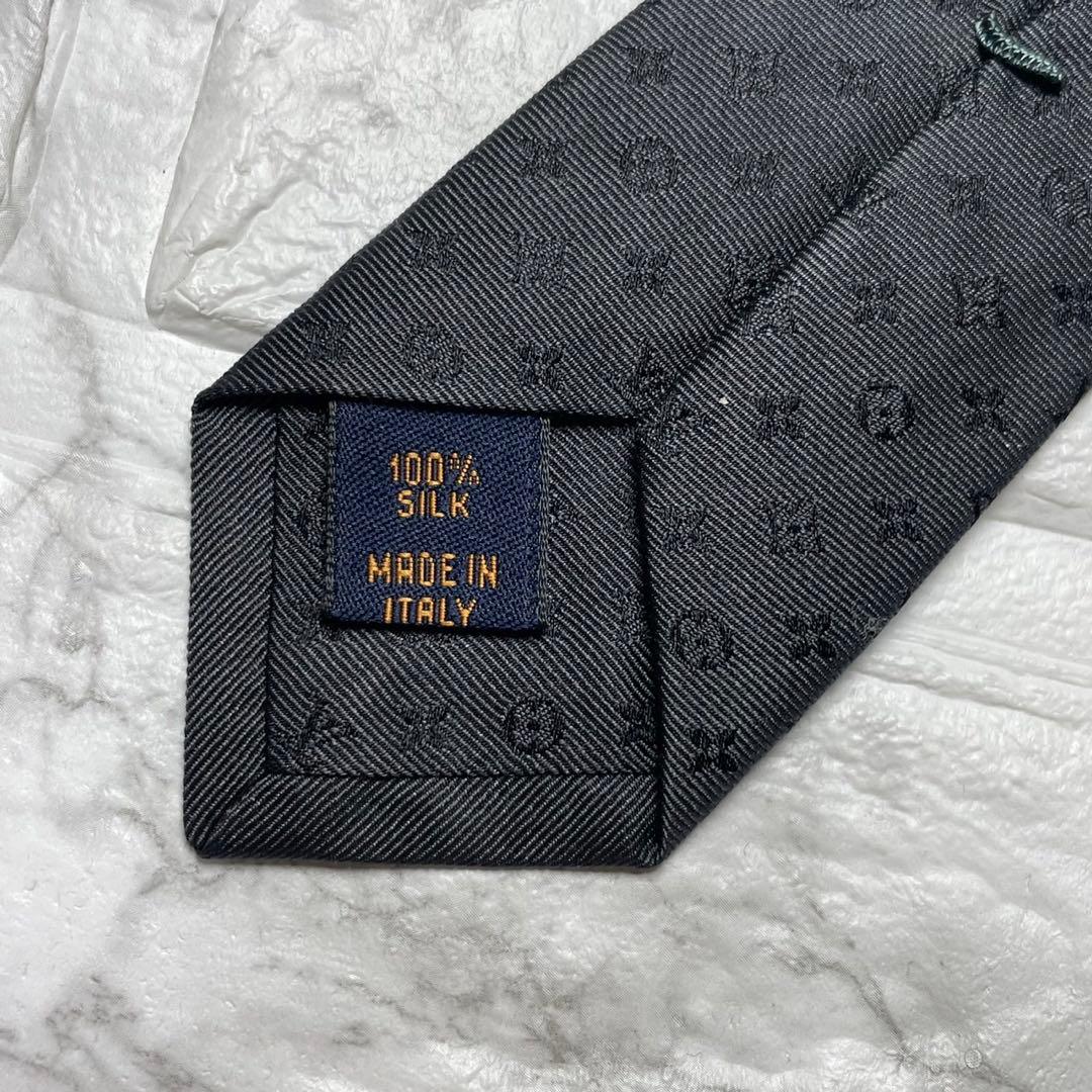 現行タグ　ルイヴィトン　LOUIS VUITTON ネクタイ　モノグラム　スーツ