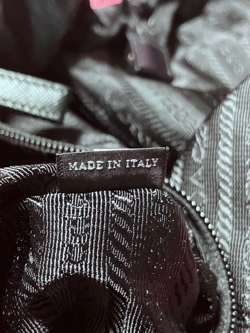 プラダ:2010 Limited Editionナイロンバッグ