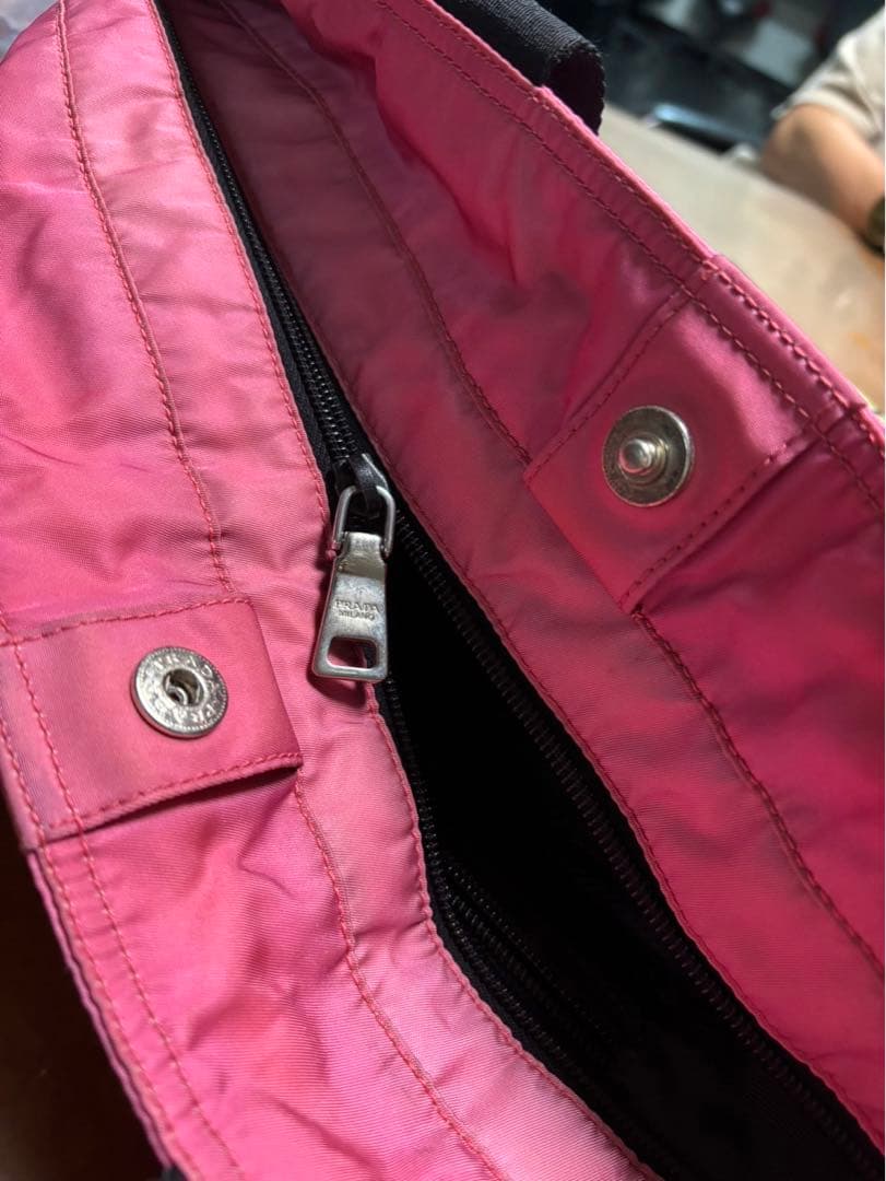 プラダ:2010 Limited Editionナイロンバッグ