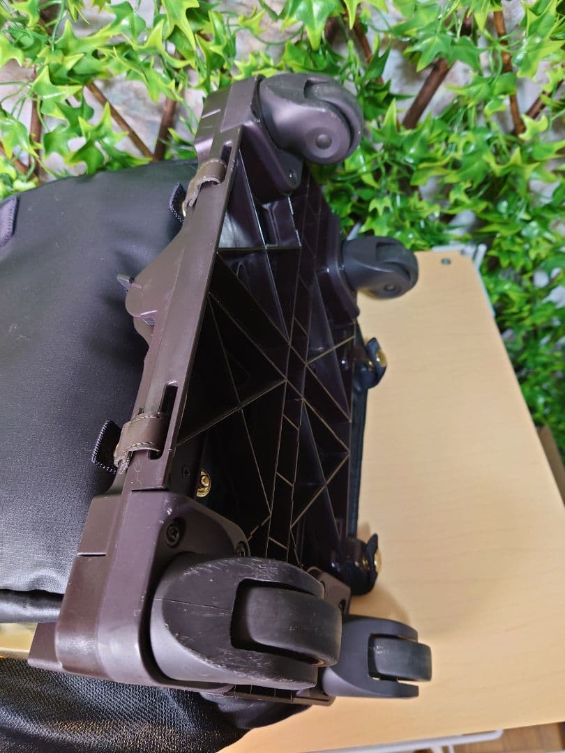 ふ*め様 美品♡旅行やお買い物に活躍❣️カナナプロジェクト　キャリー　ブラック×