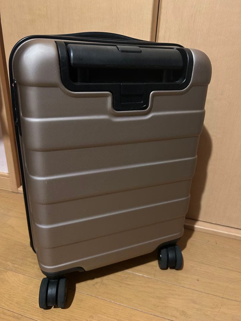 無印良品　キャリーケース