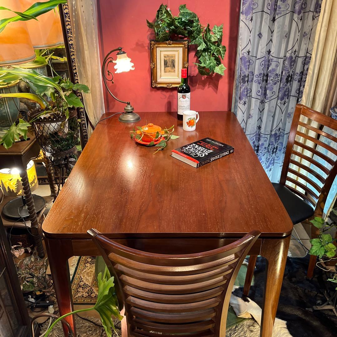 ヴィンテージ IDC OTSUKA ウォールナット材　ダイニングテーブル