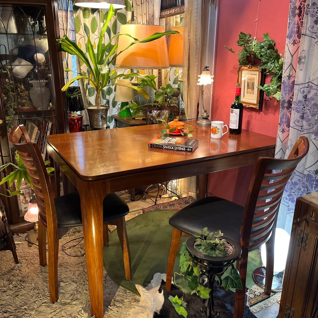 ヴィンテージ IDC OTSUKA ウォールナット材　ダイニングテーブル