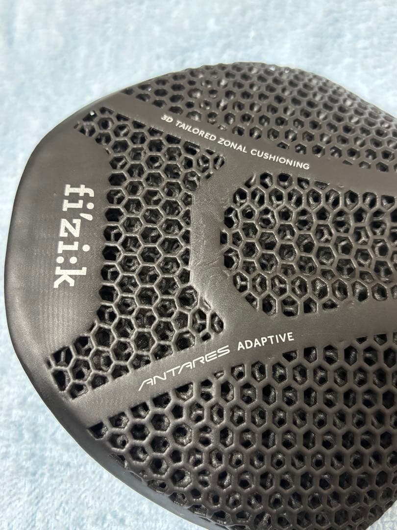 【値下げ新品同様】fizik VENTO ANTARES R3 ADAPTIVE