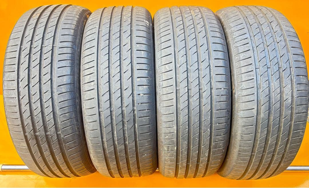 タイヤ・ホイール 225/55R17 101V MAXTREK MAXIMUS M2