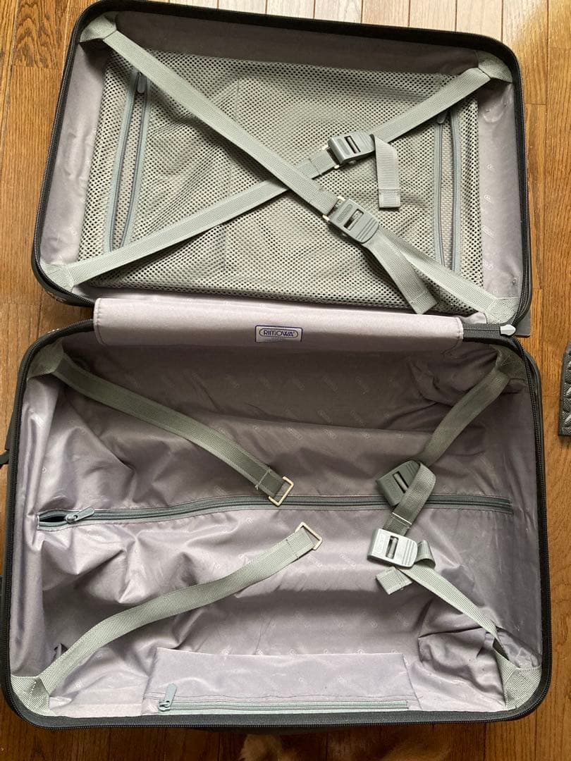 傷ありRIMOWA35Lキャリーケース