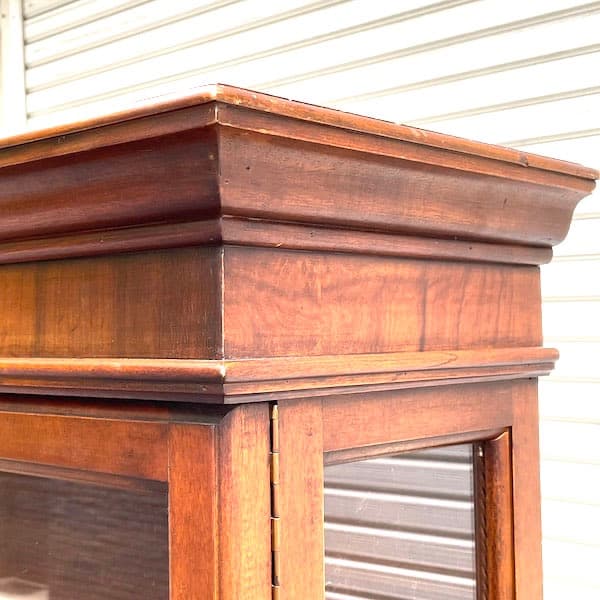 関西限定　送料別イギリスビンテージ家具　ガラスキャビネット　カップボード　飾り棚