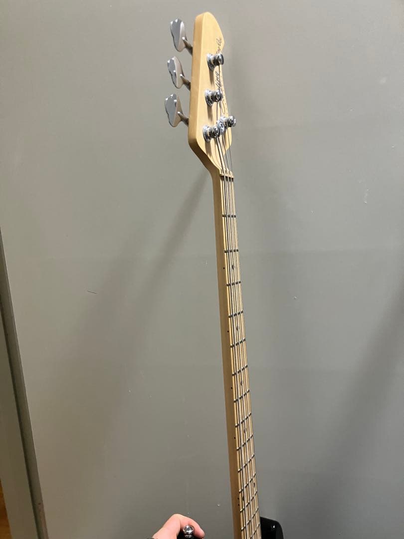 ち*る様 Sterling by Music Man StingRayエレキベー