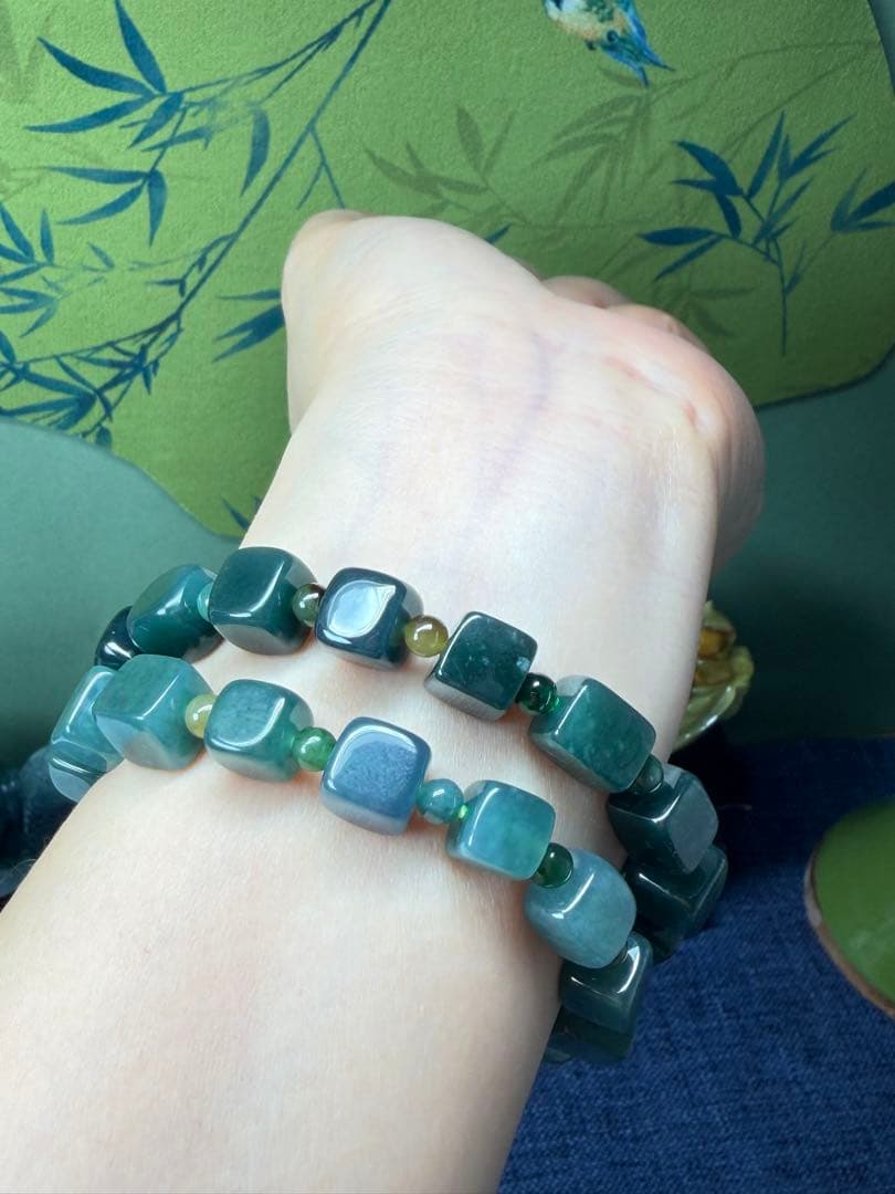 個性‼️天然本翡翠　魅力的な深いブルー、氷藍水原石ブレスレット