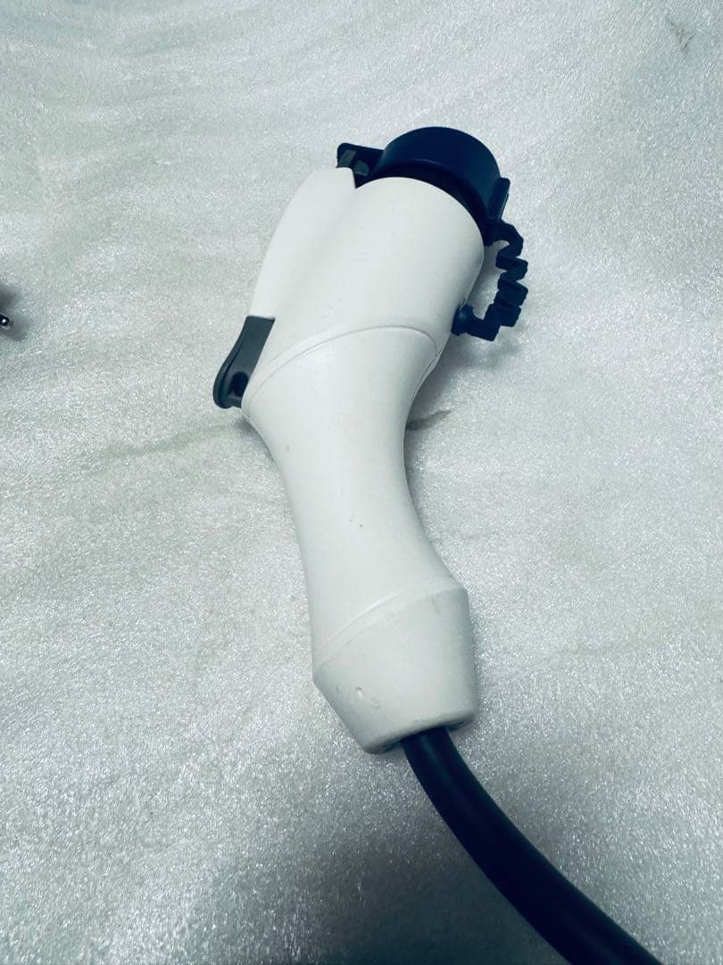 日産リーフ充電ケーブル 3NK5E 039