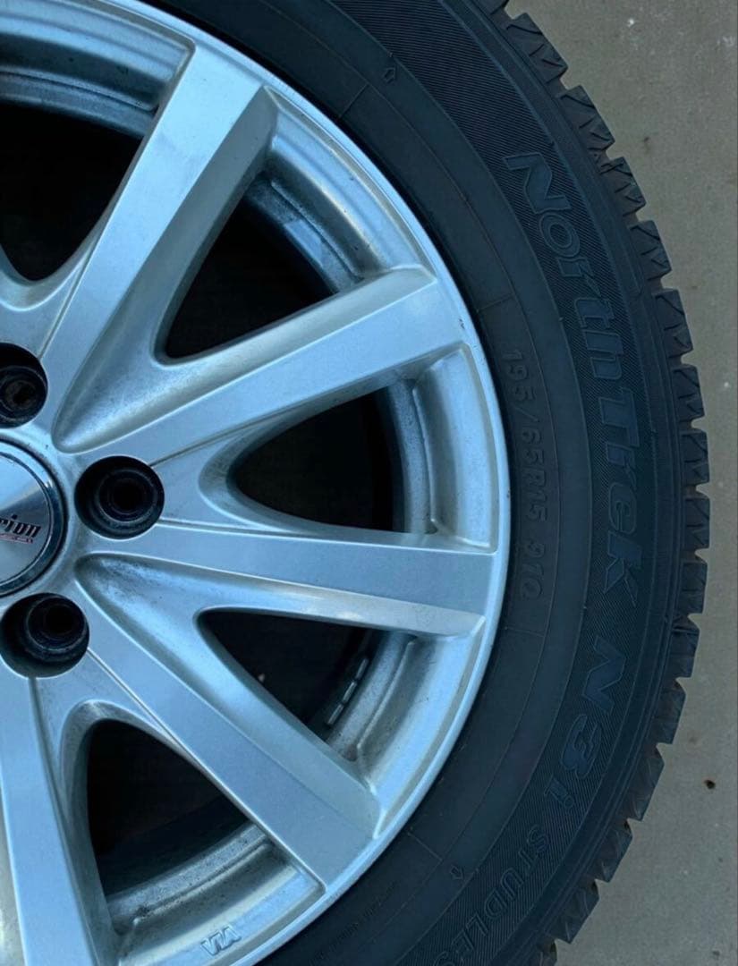 スタッドレスタイヤ ホイール 4本セット 195/65R15 91Q バリ山