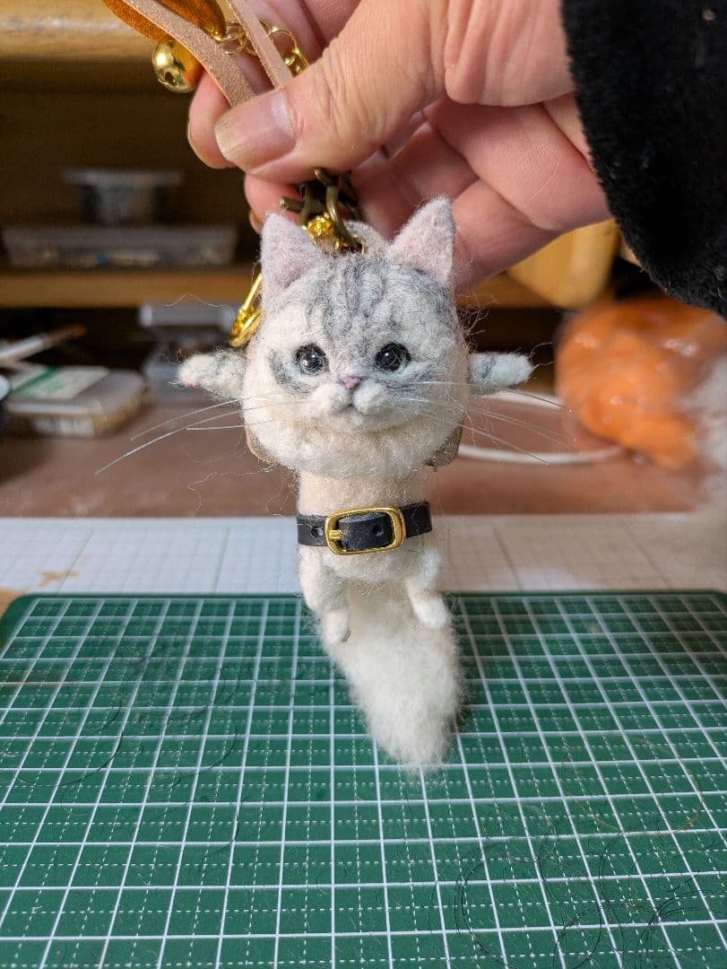 こもちゃんです 豆猫アーティストPECO-LIN