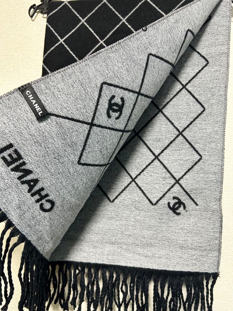 シャネル マフラー ブラック.グレー