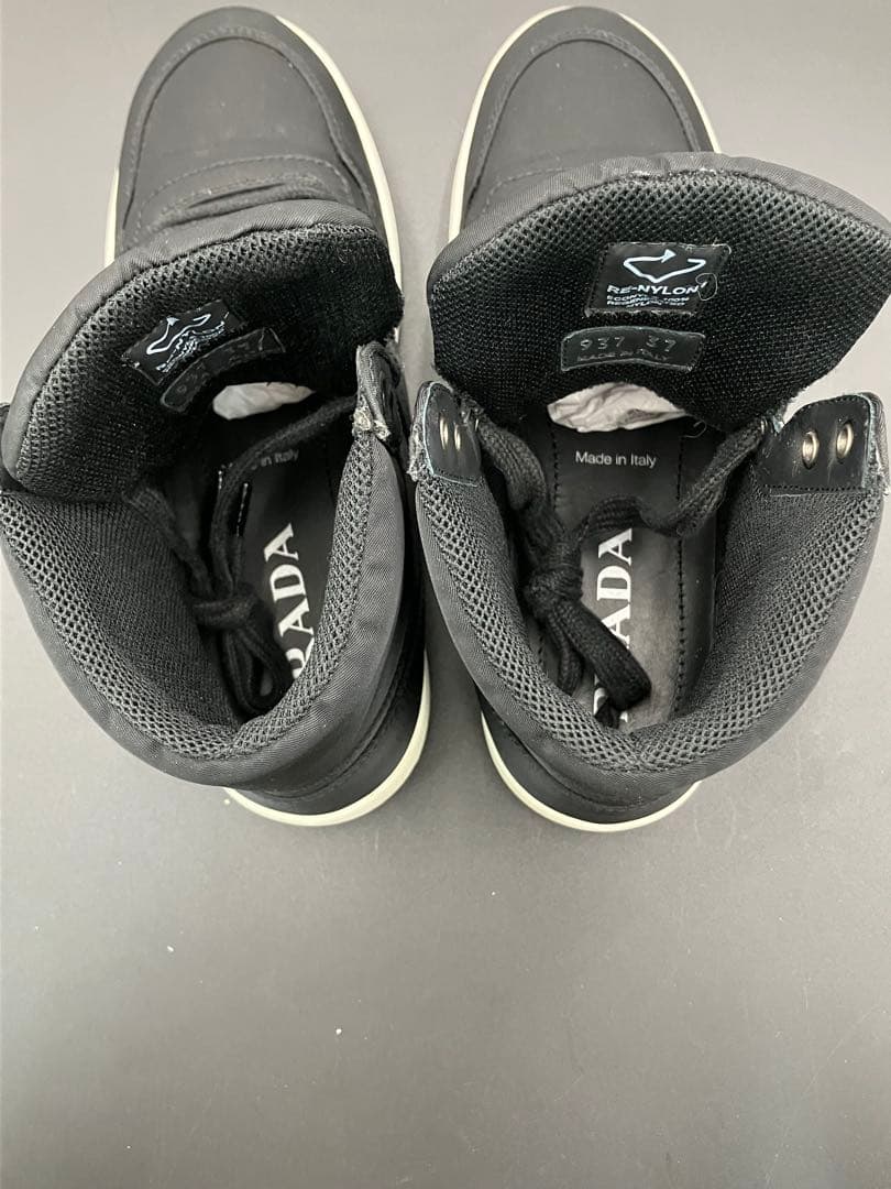 PRADA RE-NYLON ハイカットスニーカー 937 37 BLK