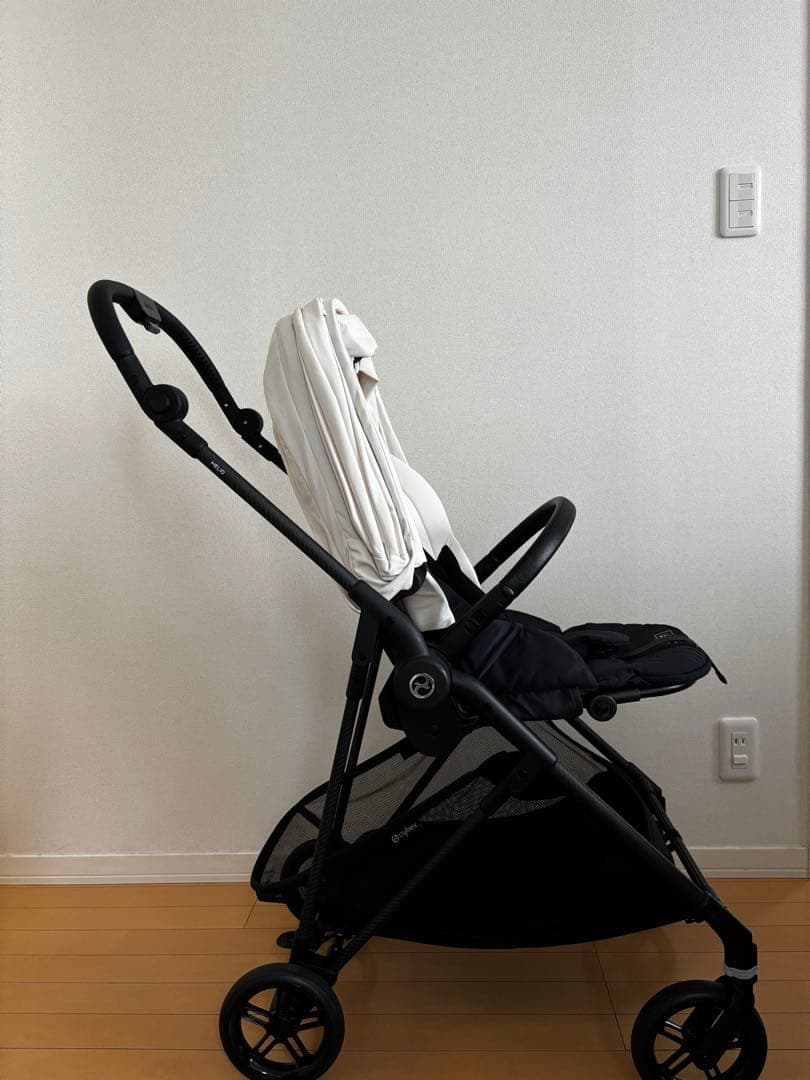 Cybex メリオカーボン白　2024年式