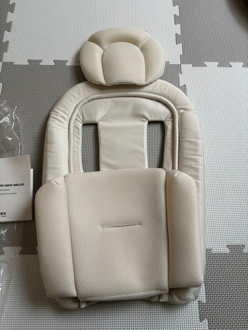 Cybex メリオカーボン白　2024年式