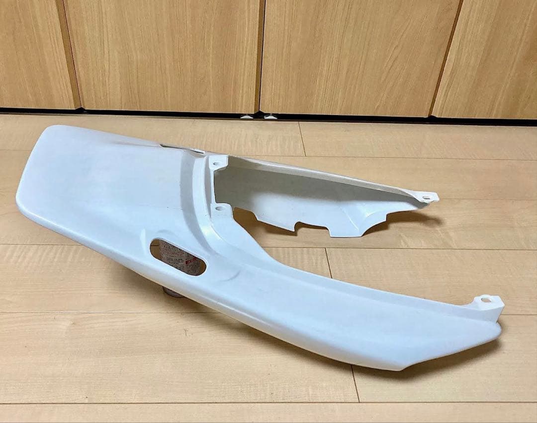 新品 CB400SF 未塗装 シートカウル NC39 NC42 テールカウル
