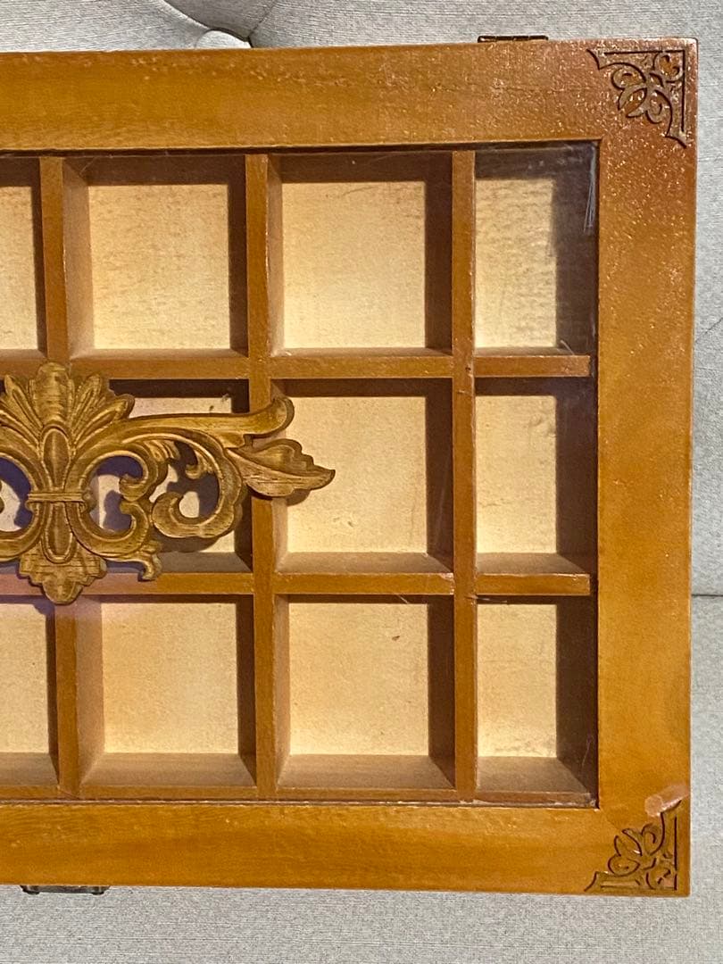 シャビー♦️ナチュラル ロココ♦️コレクションボックス ２個セット♦️壁付可能♦️送料込