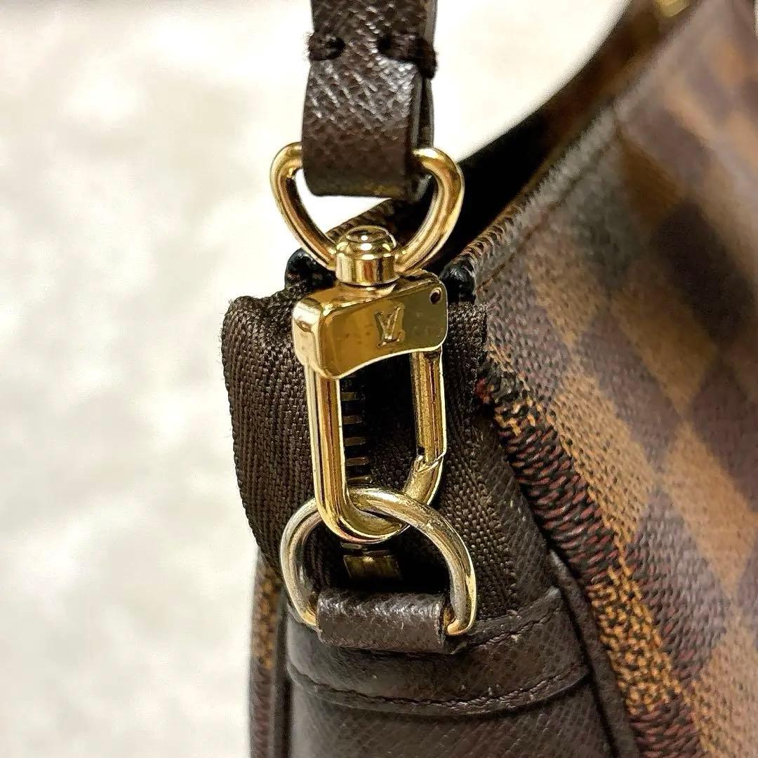 ルイヴィトンダミエ　トゥルースメイクアップ　アクセサリーポーチ　ミニバッグ