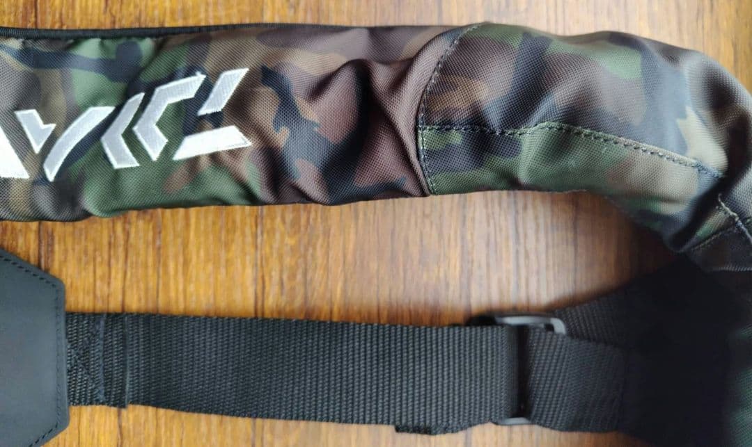 ダイワ 自動膨張ライフジャケット