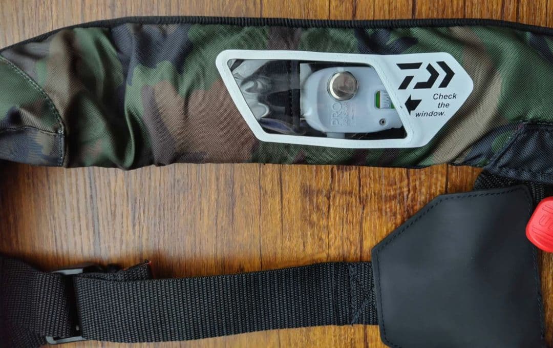 ダイワ 自動膨張ライフジャケット