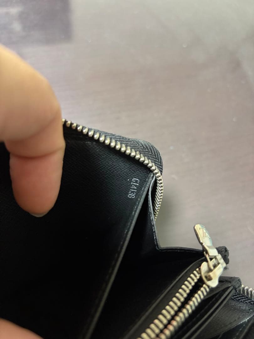 中古 LOUIS VUITTON ルイヴィトンジッピーウォレット エピ 長財布