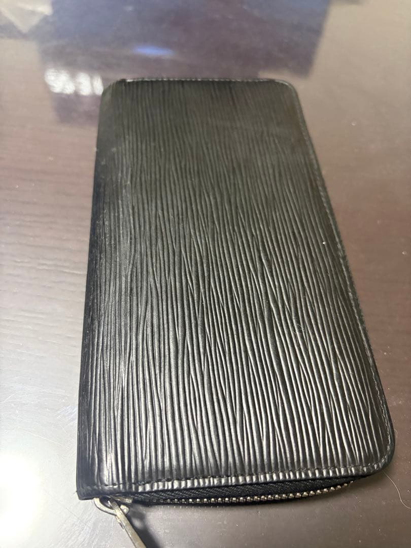 中古 LOUIS VUITTON ルイヴィトンジッピーウォレット エピ 長財布